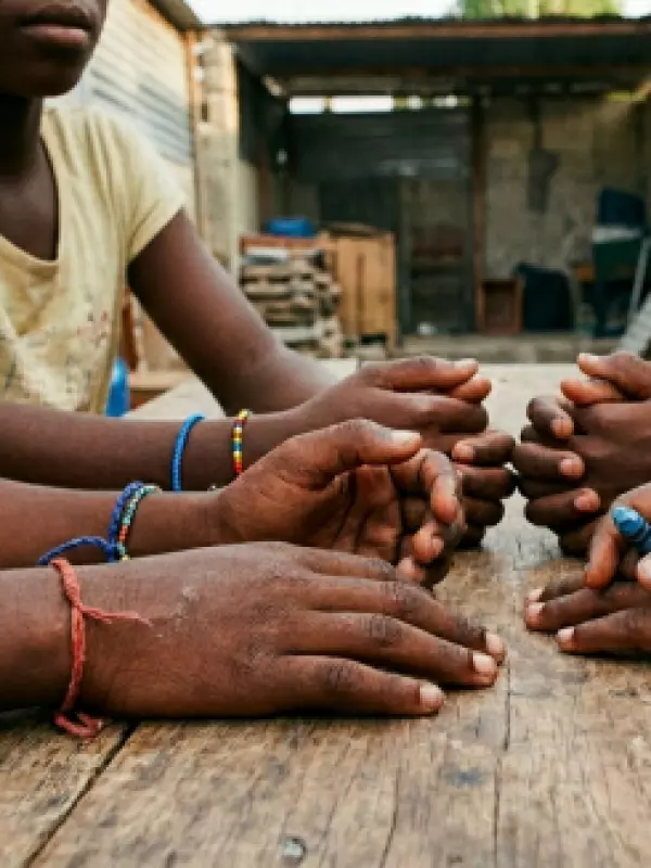 Niños haitianos concentran casi 80% de residencias por reunificación familiar otorgadas a menores de edad
