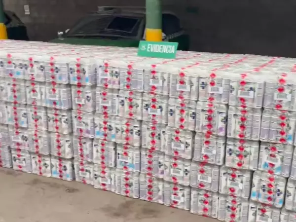 Detienen a sujeto con más de 8 mil desinfectantes en aerosol en Alto Hospicio