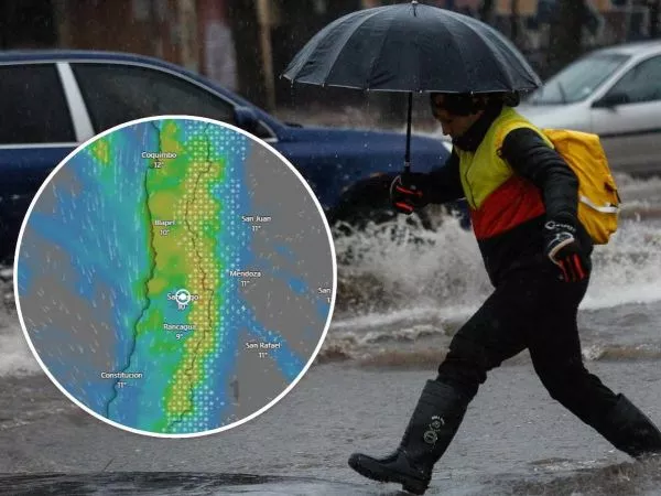 Mapa de las lluvias en la zona central y una persona con paraguas tratando de cruzar una calle inundada