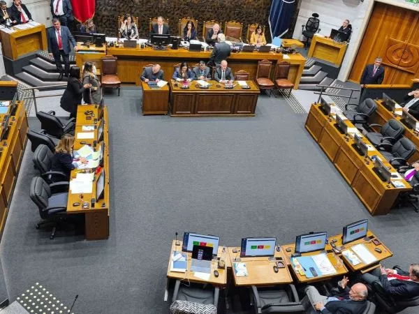 En medio de tensiones: megarreforma del Gobierno será votada este miércoles en el Senado