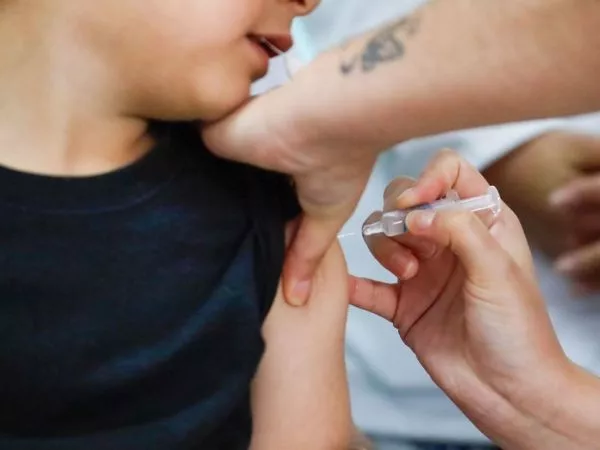 Vacuna contra la influenza es gratuita para toda la población a partir de este jueves