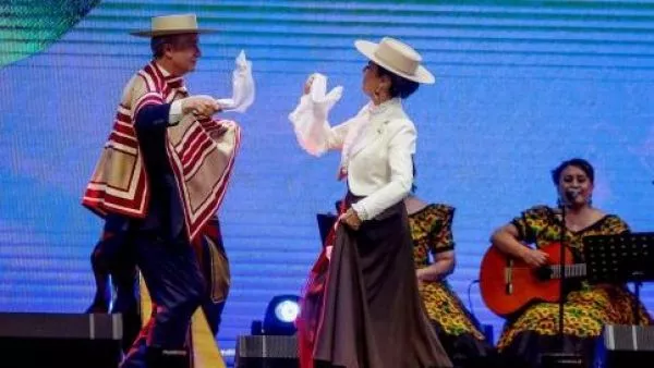 cueca kast