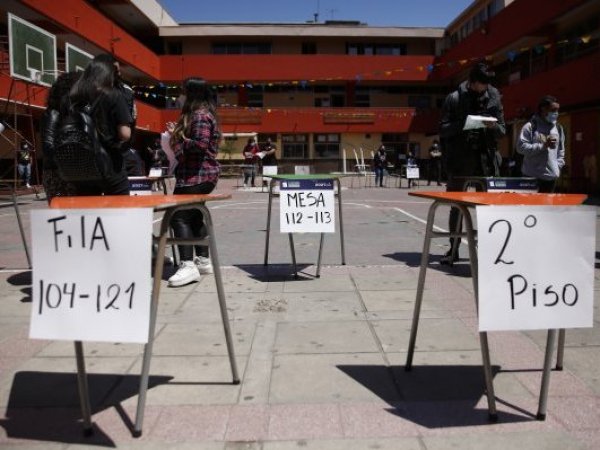 Servel informa que ya se constituyó el 47,02% de las mesas