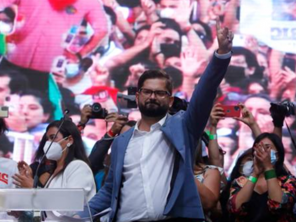 Cierre de campaña: Boric reconoce que elección 