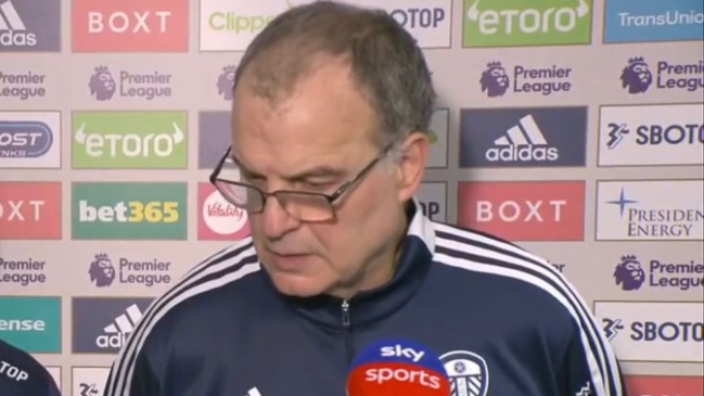 La reacción de Marcelo Bielsa ante una pregunta sobre racismo que se convirtió en viral: 