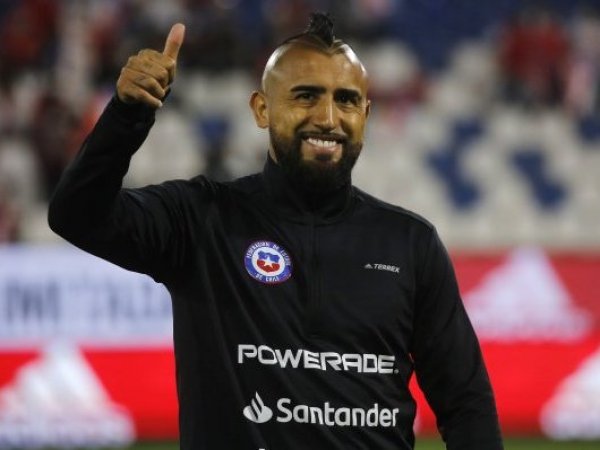 La reacción de Arturo Vidal en redes sociales tras victoria de Boric